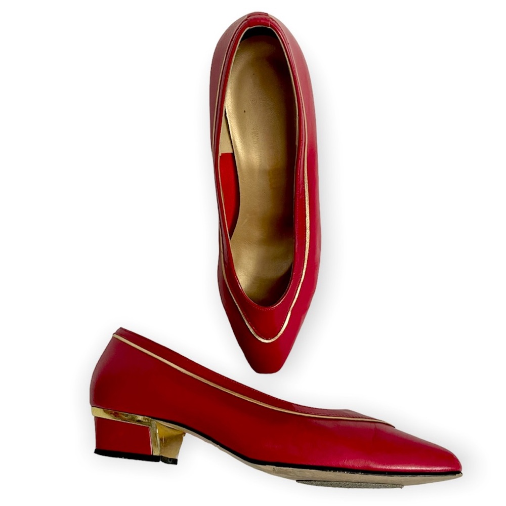Vintage 80s California Magdesians Red and Gold Pumps